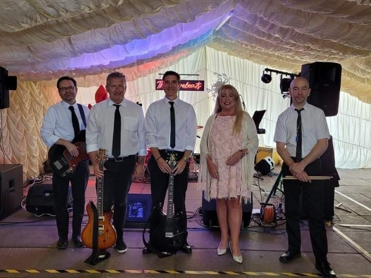 The Firebeats - top rated wedding band